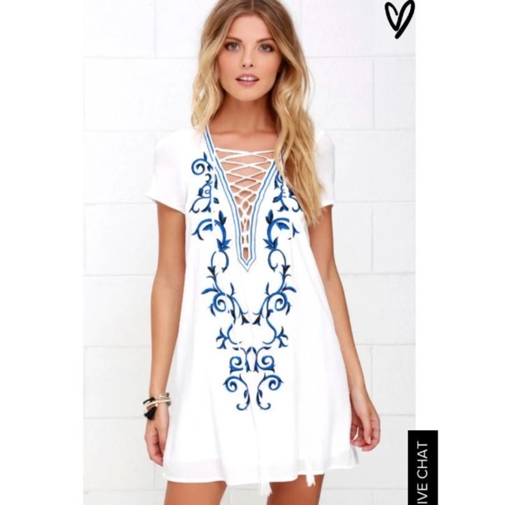 Lulu’s white dress